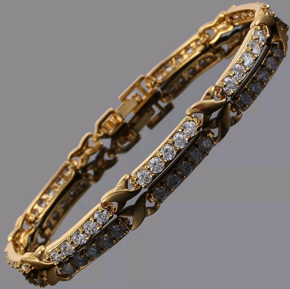 Gorgeous New 18K Yellow Gold Filled Bracelet! ♡